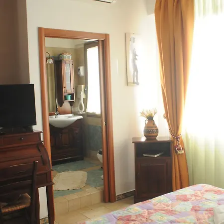 Anna Bed & Breakfast *
